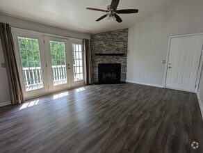 Building Photo - 806 Pelham Square Way