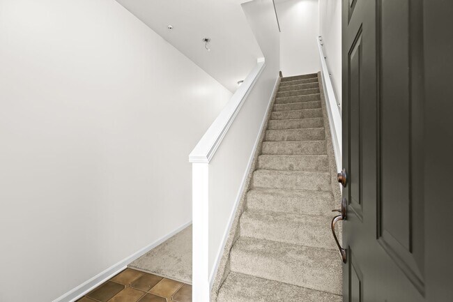 Foto del edificio - MOVE IN READY 2 BED 2 BATH!