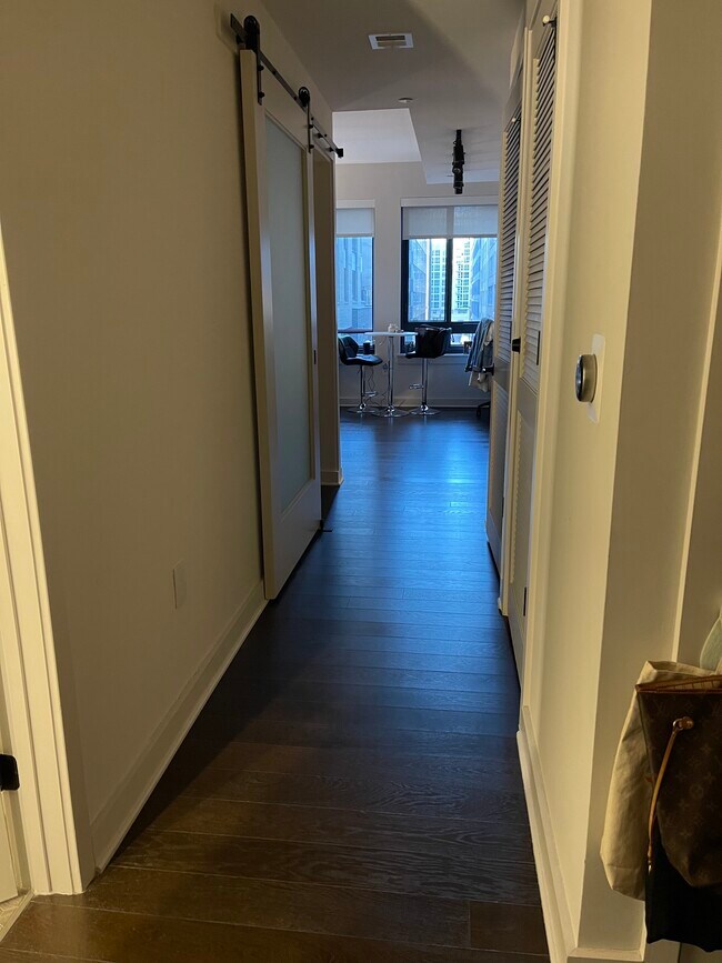 Foto del edificio - 70 N St SE