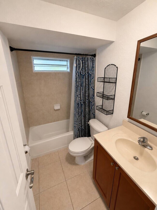 Foto del edificio - 4251 NW 5th St