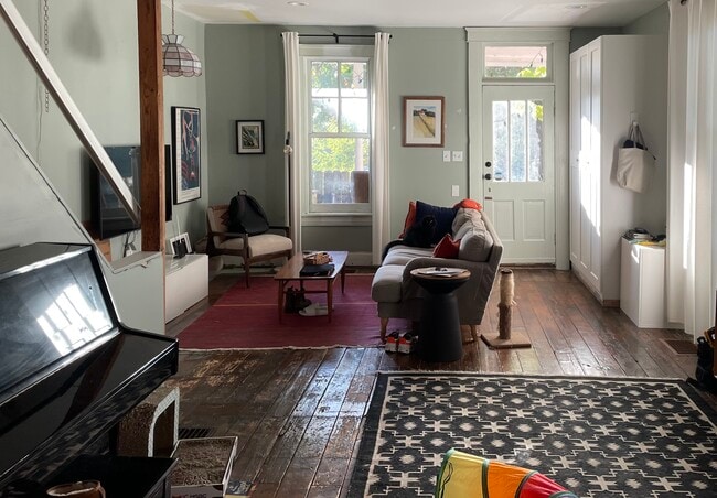 Building Photo - 1539 Madison Ave