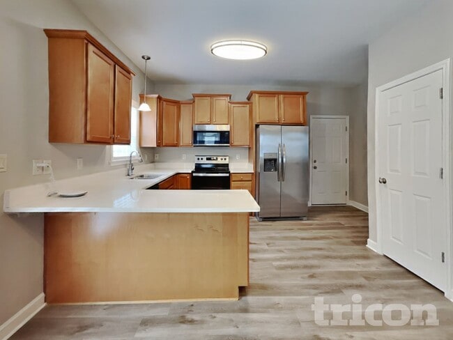 Building Photo - 253 Water Mill Rd