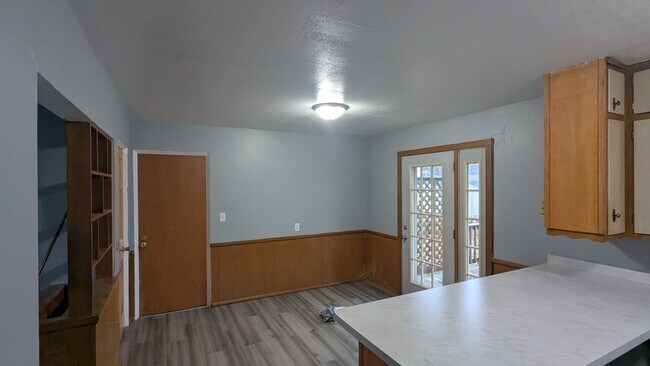 Building Photo - 3 bedroom, 1 bath home in Waterloo