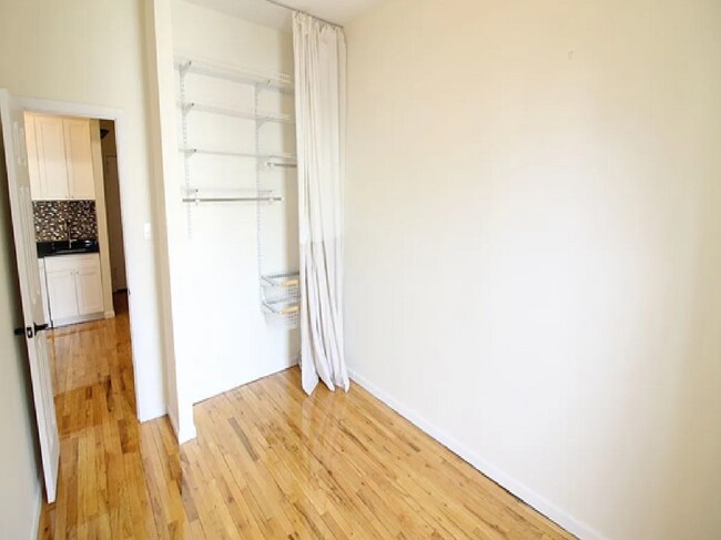 Foto del edificio - 743 Union St