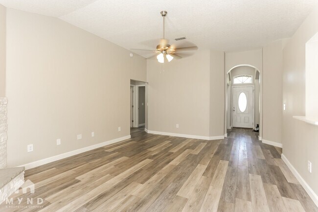 Building Photo - 4350 Jiggermast Ave