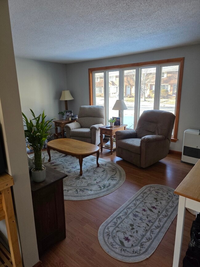 Building Photo - 39 Villa Rd