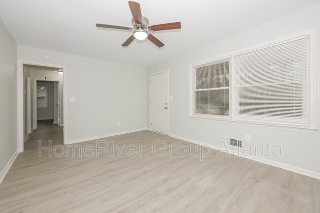 Building Photo - 506 Shady Ln Dr