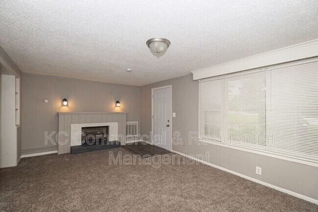 Building Photo - 8209 Pence Ln