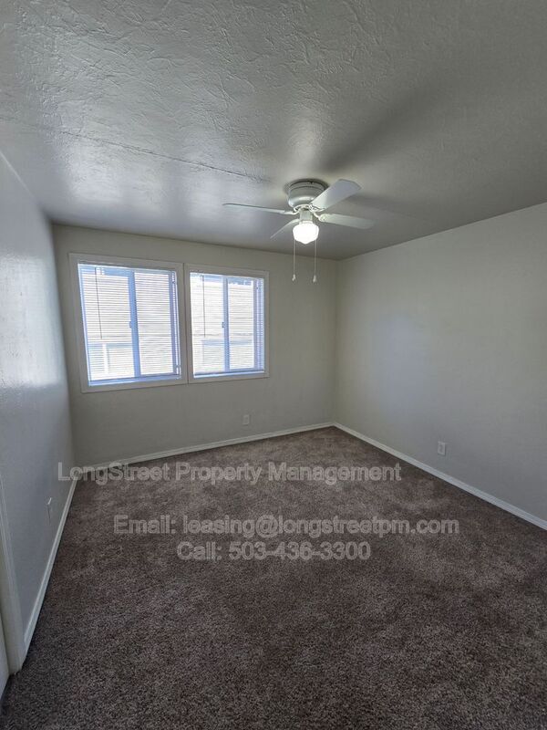 Building Photo - 355 SW 10th St
