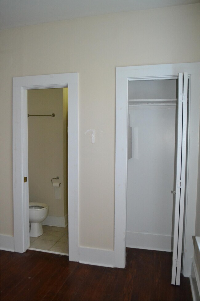 Foto del edificio - 829 Meadow St