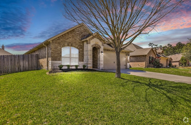Building Photo - 18115 Van Berkel Ln