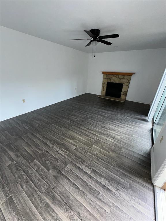 Building Photo - 1224 NE 39th Rd