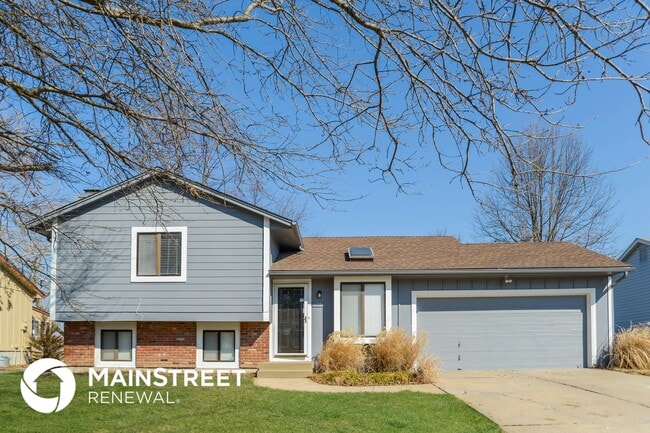 Building Photo - 618 W Sunrise Dr