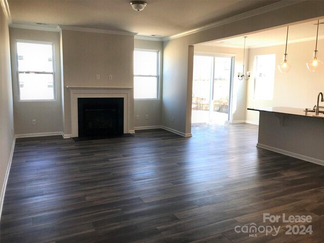 Building Photo - 16049 Fieldstone Trace