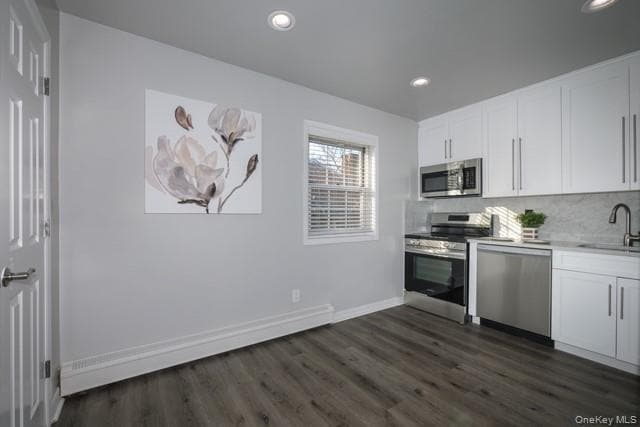 Foto del edificio - 70 Middleton Rd