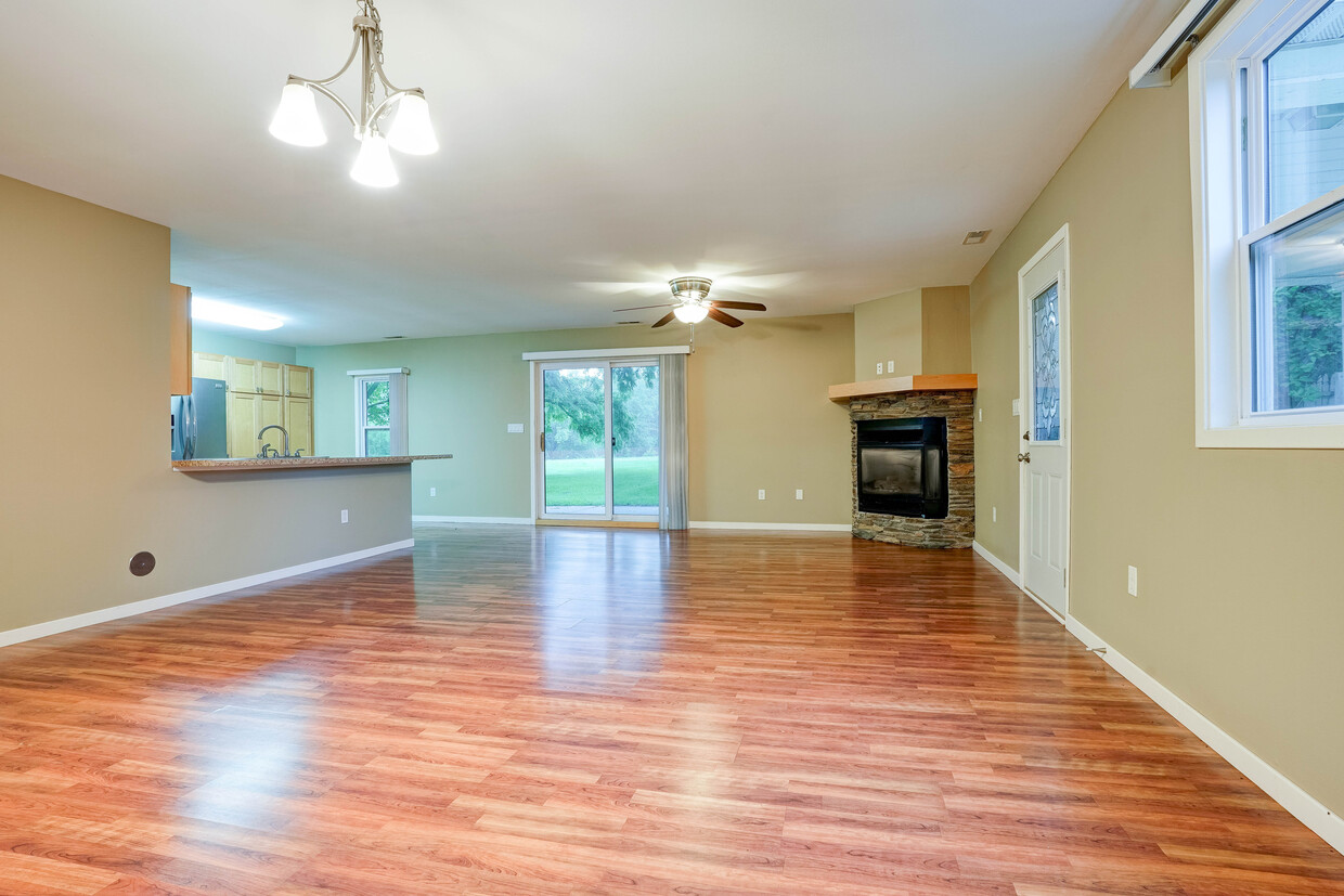 Foto principal - 3257 Rohret Rd