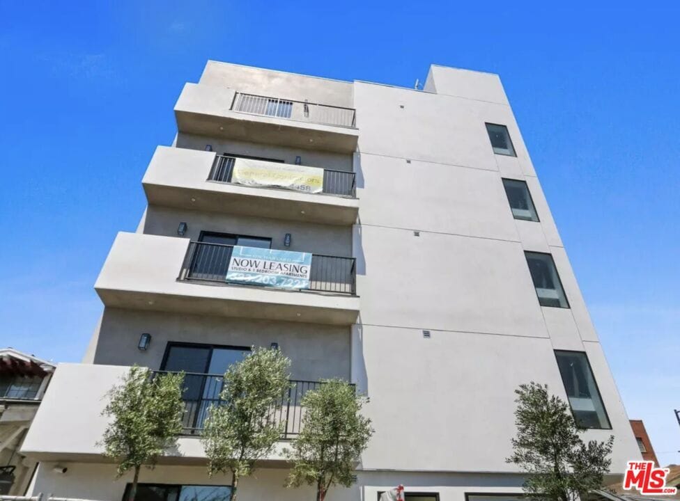 Foto del edificio - 919 S Harvard Blvd