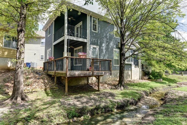 Foto del edificio - 411 W St Elmo Rd