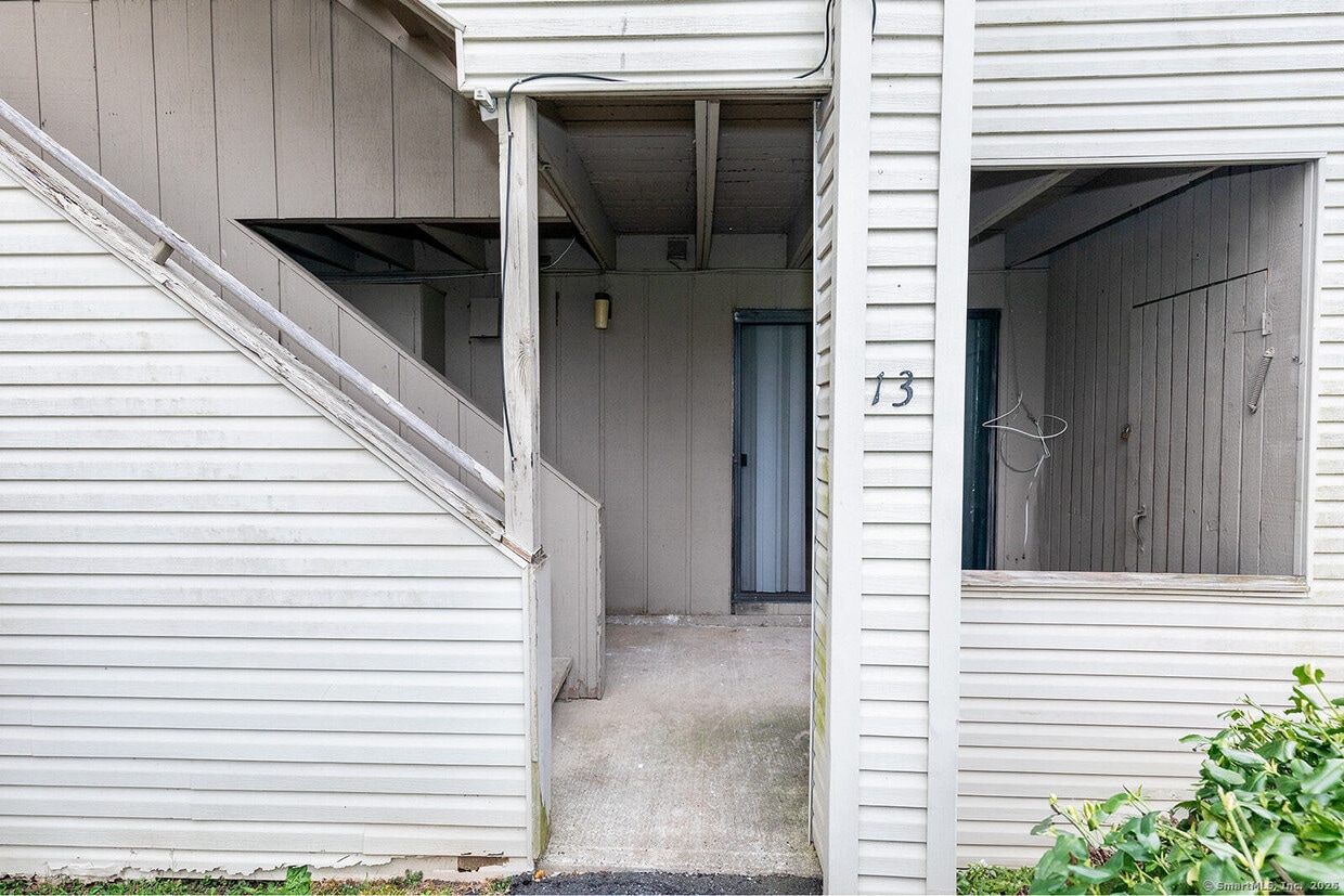 Building Photo - 254 Burgundy Hill Ln
