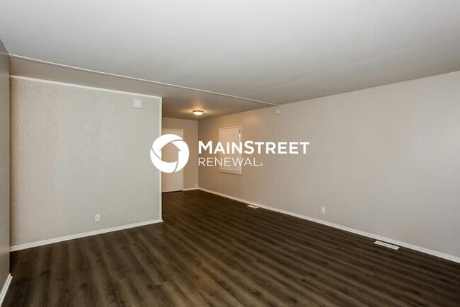 Building Photo - 3 Bedroom Pet-Friendly Home in INDIANAPOLI...