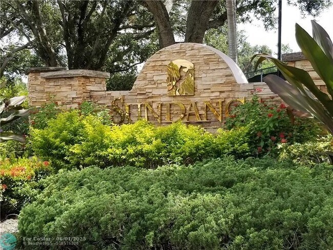 Foto del edificio - 2846 S University Dr