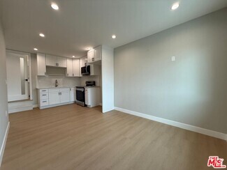 Building Photo - 13507 Muscatine St