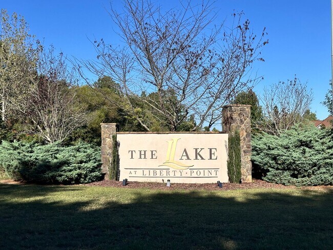 Foto del edificio - Exclusively Offered By Muse Realty Rentals...