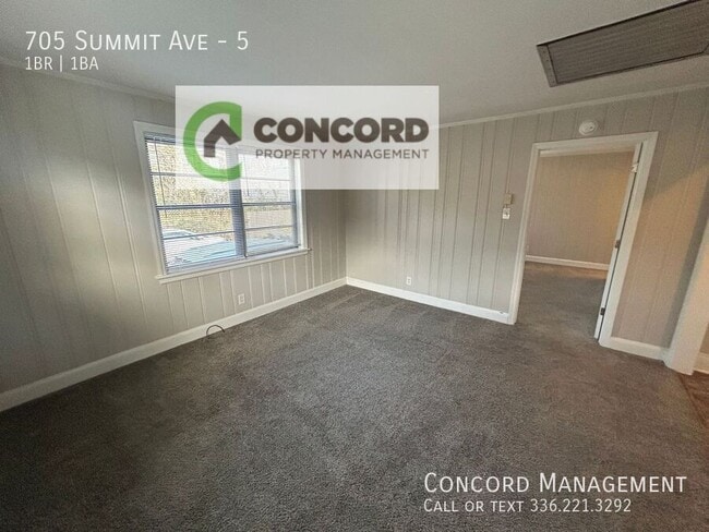 Foto del edificio - 705 Summit Ave