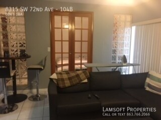 Foto del edificio - 8315 SW 72nd Ave