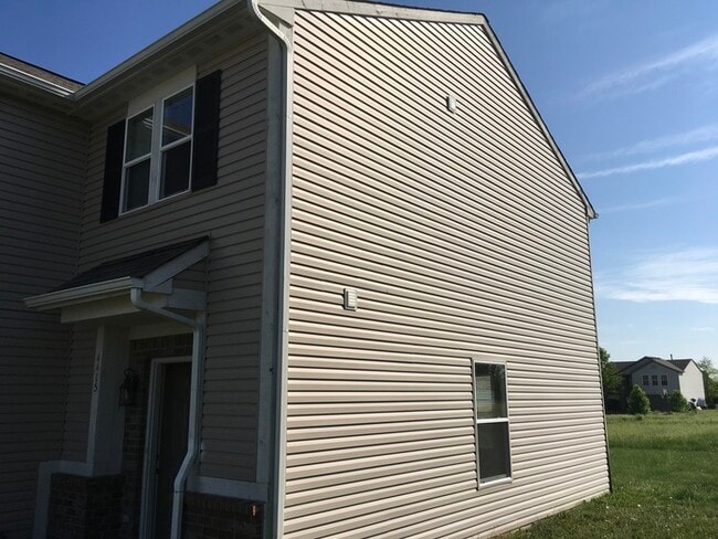 Building Photo - 4415 Bellchime Dr