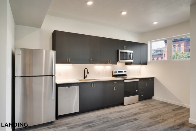 Foto del edificio - 343 S 400 E