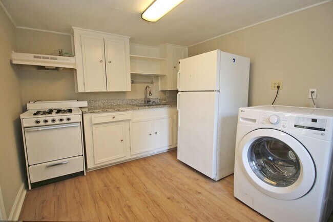 Foto del edificio - 218 South Holly Street