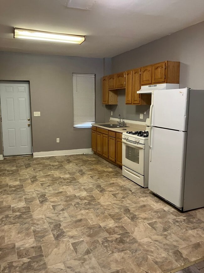 Foto del edificio - 2 Bedroom Townhouse for Rent