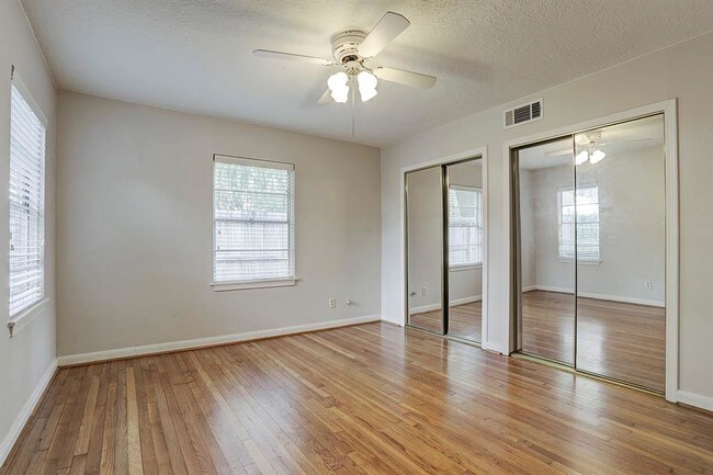 Building Photo - 7007 Housman