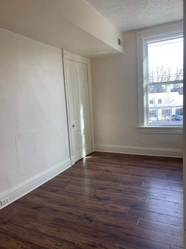 Foto del edificio - 3627 Montgomery Rd