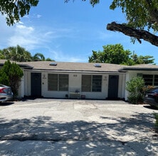 Building Photo - 115 Palamino Cir