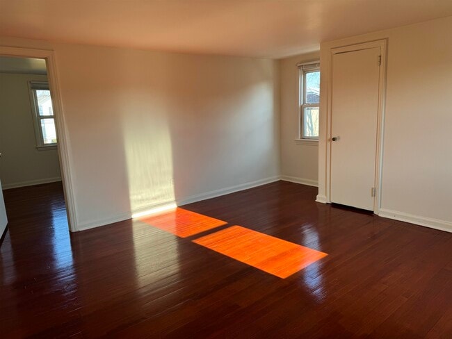 Building Photo - 52 Stover Ave