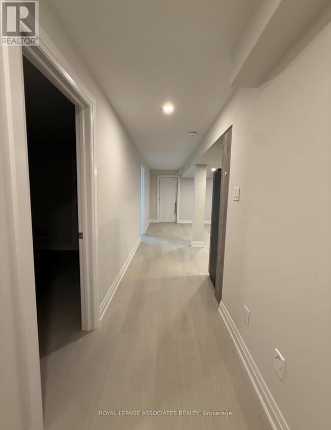 Photo du bâtiment - 45 John St W