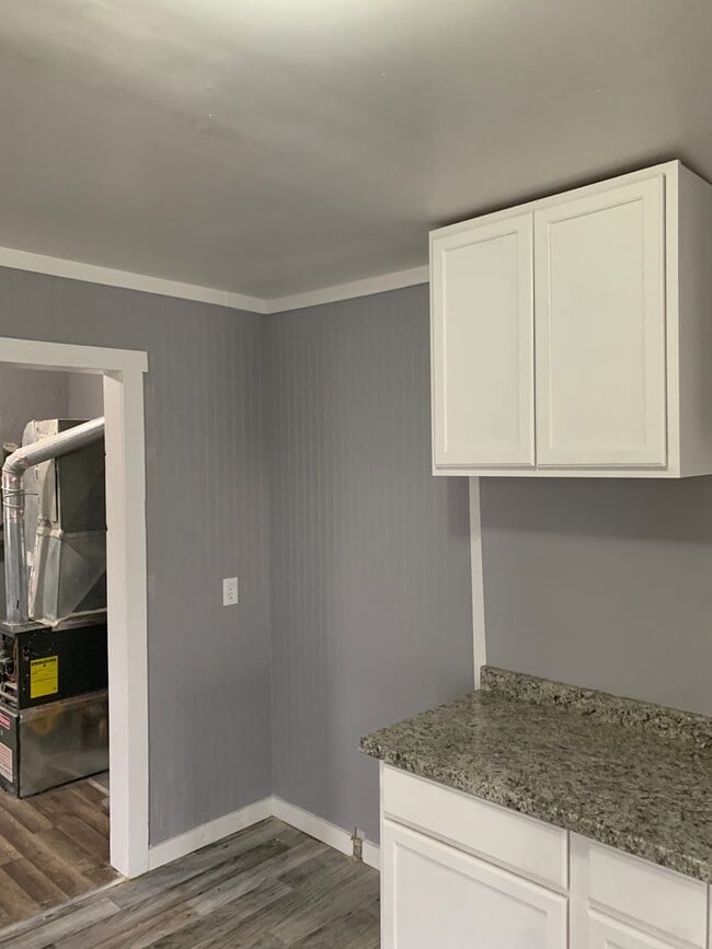 Building Photo - 2 Bedroom Home In Inkster