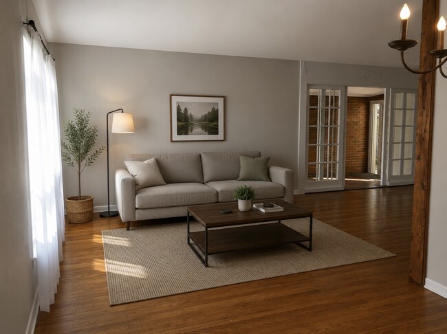 Building Photo - 2616 Fontana Dr
