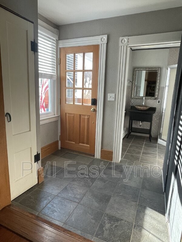 Photo - 26 Academy Ln House