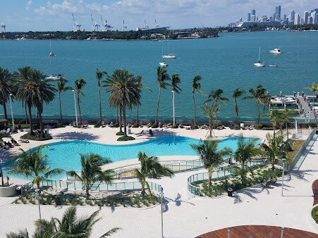Foto del edificio - 1500 Bay Rd