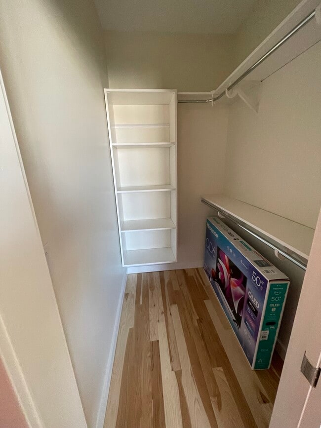 closet - 1306 Pennsylvania Ave