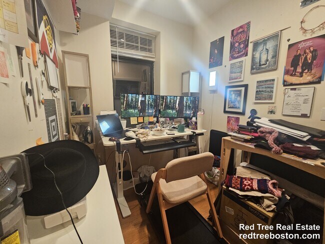 Foto del edificio - 1801 Beacon St