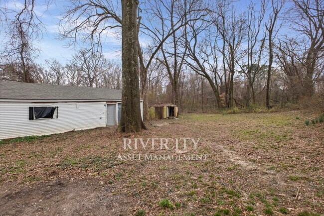 Photo - 2185 Slocum Ave House