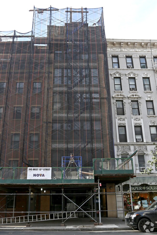 Building Photo - 345 W 13th St