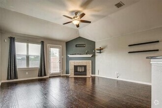 Building Photo - 2700 Dawn Spring Dr