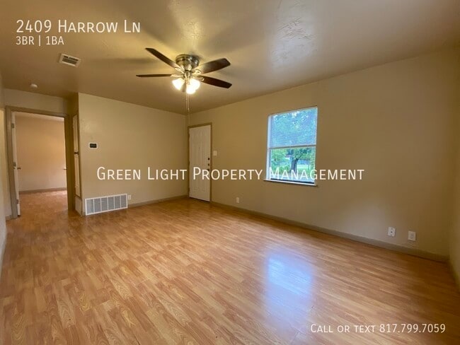 Foto del edificio - 2409 Harrow Ln