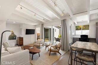 Building Photo - 30872 Marilyn Dr