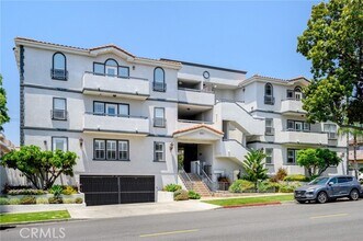 Building Photo - 465 E Magnolia Blvd